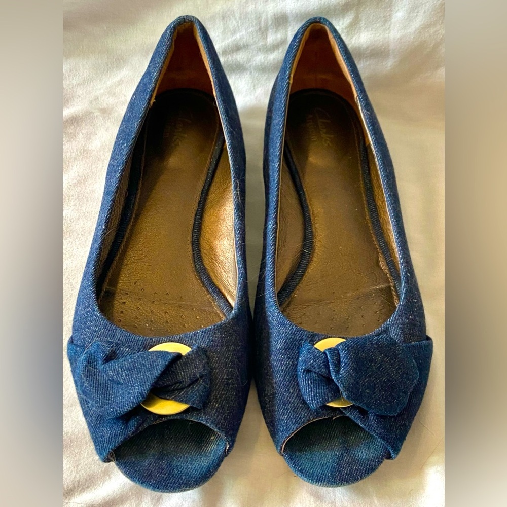 Clarks Women’s Artisan Demure Flare Flat Shoes In Denim Blue Sz 10M